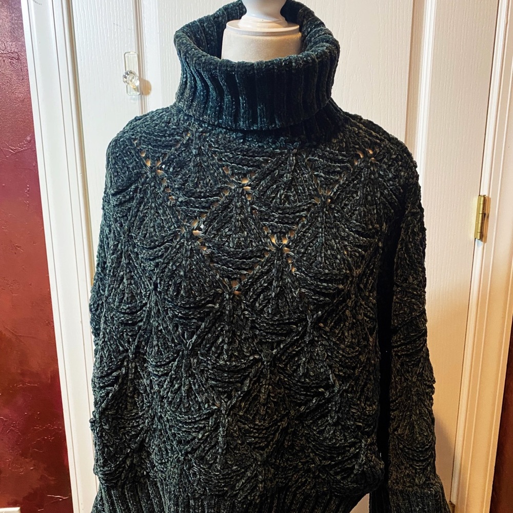 NWOT Cropped Eyelet Cutout Turtleneck Sweater
